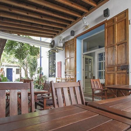 Hostal Las Acacias Malaga Exterior photo