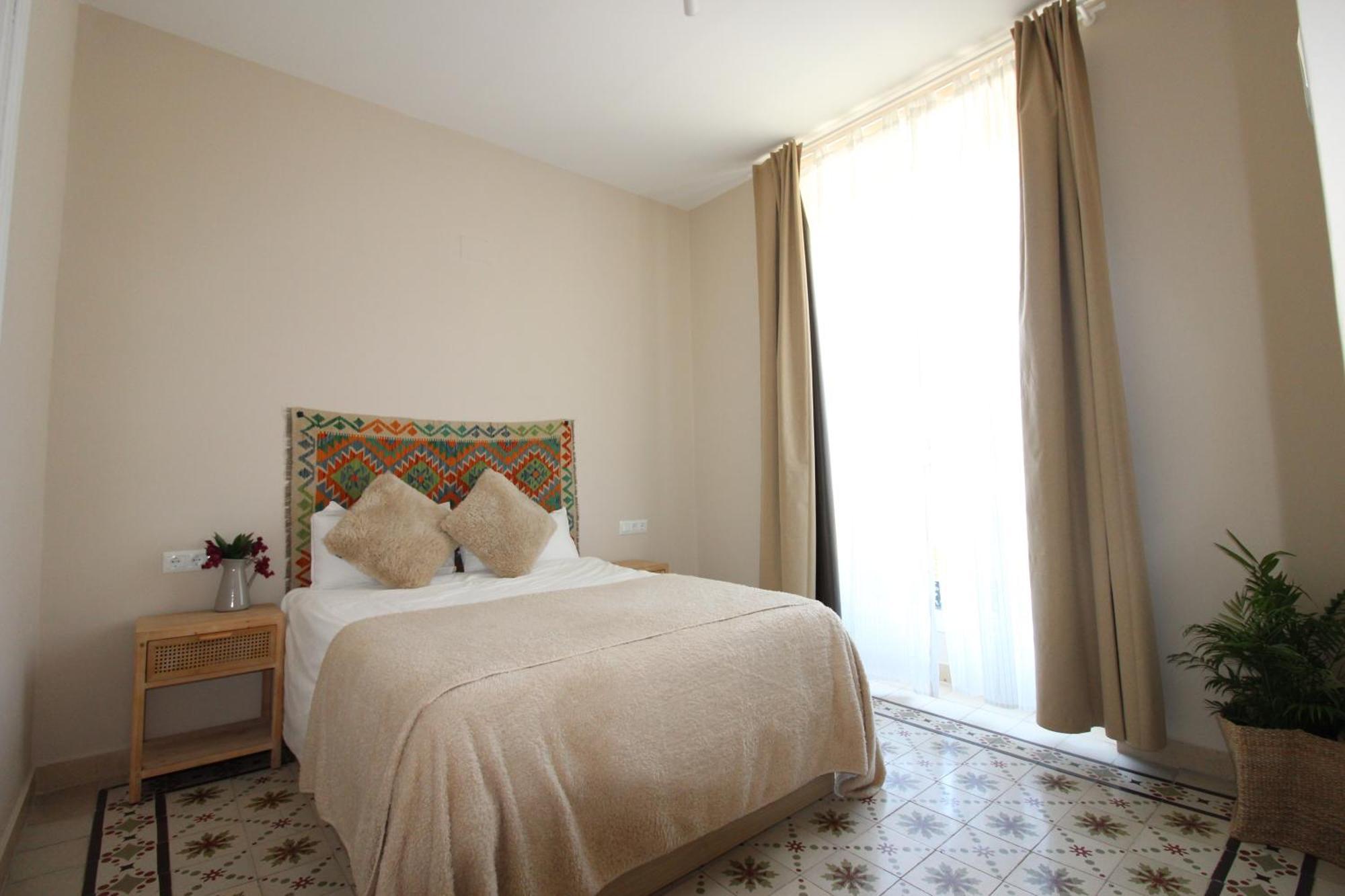 Hostal Las Acacias Malaga Exterior photo
