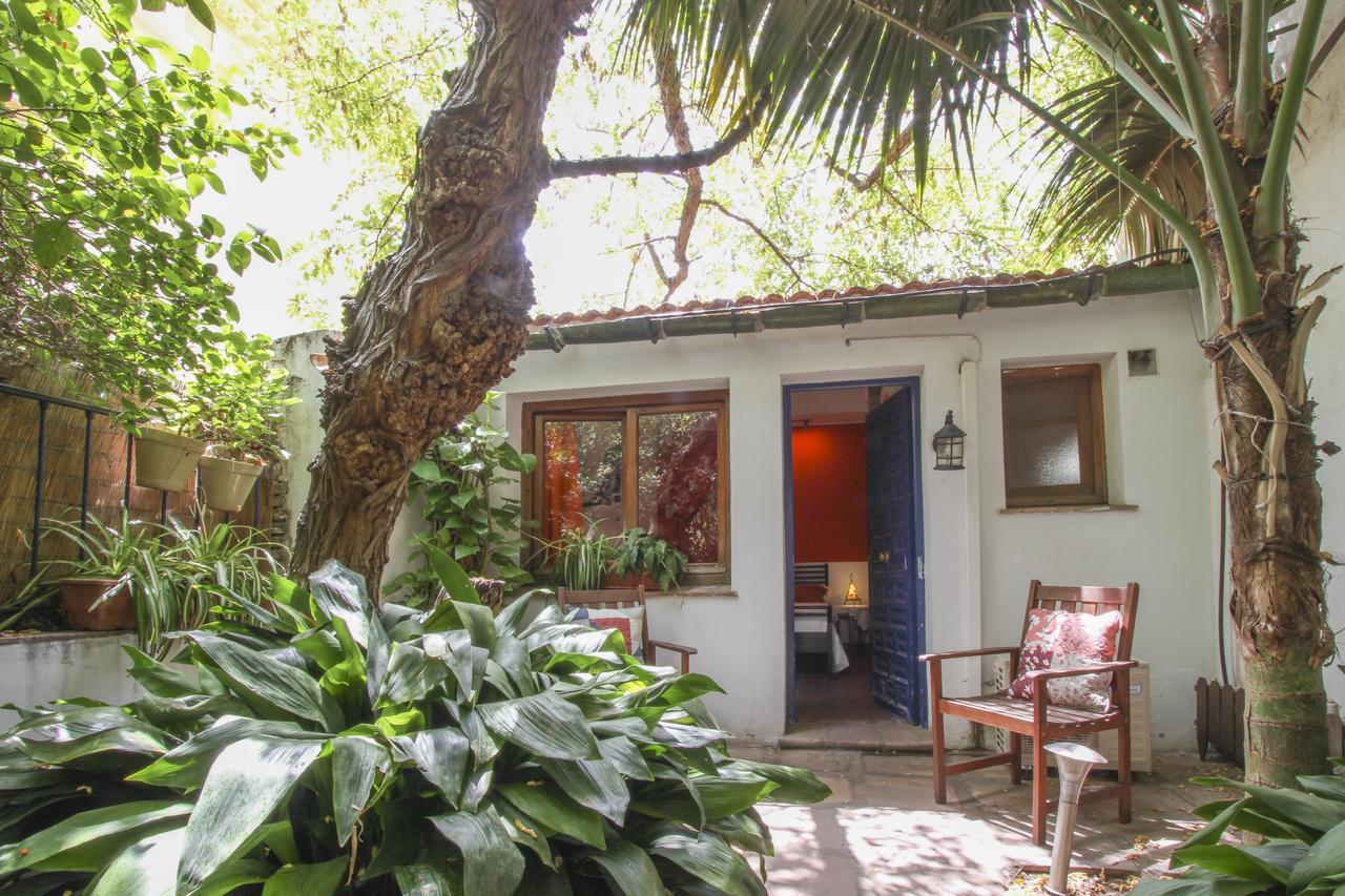 Hostal Las Acacias Malaga Exterior photo